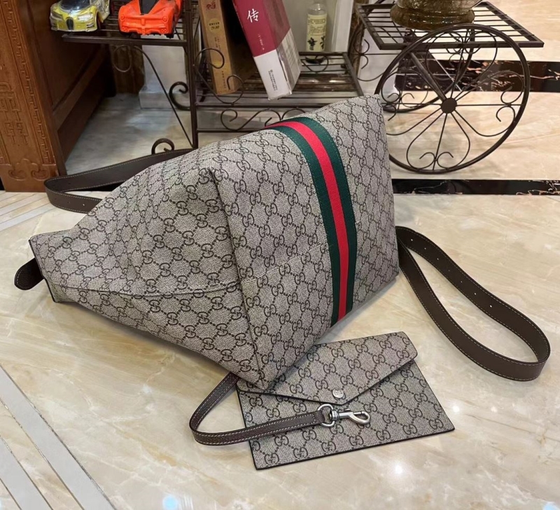 Gucci Shopping Bags